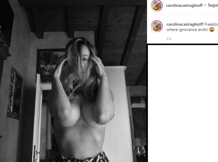 Carolina Casiraghi topless