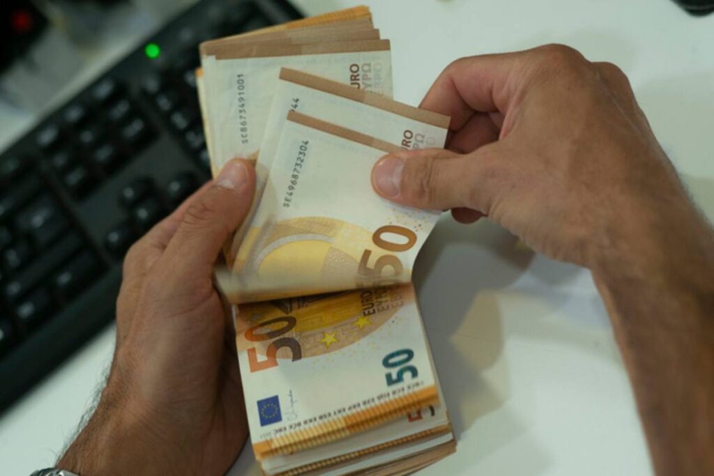 Bonus 3mila euro per i lavoratori autonomi: a chi spetta e quali sono i requisiti