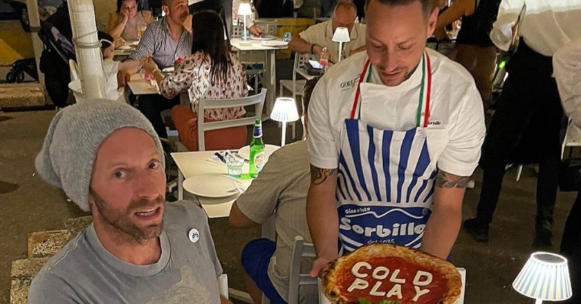 I Coldplay a Napoli, pizza prima del concerto